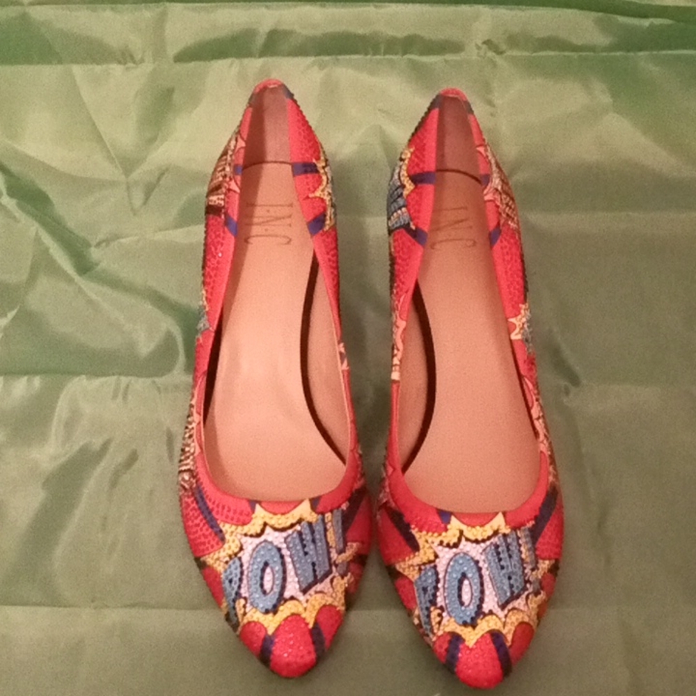 Red Pumps - image 1